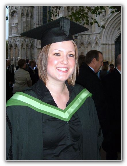 Gemma recieving her Uni Degree Nov 2006 1
